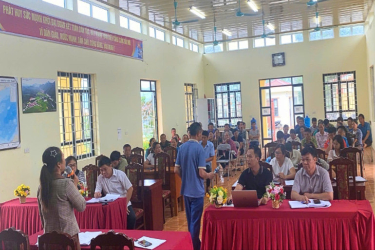 Xã Đức Vân họp tổ chức lấy ý kiến Nhân dân về sáp nhập thôn. 218-780.jpg