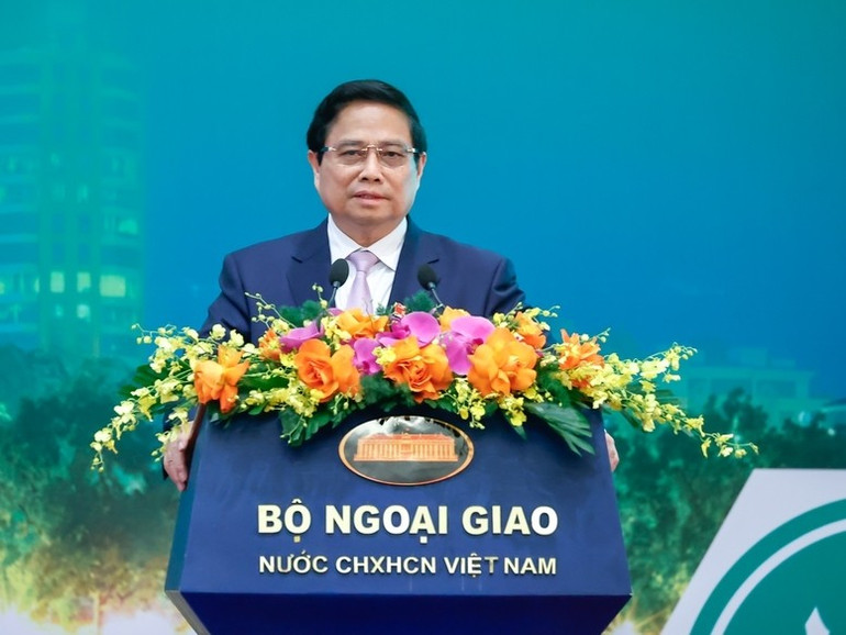 Thủ tướng Chính phủ Phạm Minh Chính phát biểu chỉ đạo Hội nghị. Thủ tướng Chính phủ Phạm Minh Chính phát biểu chỉ đạo Hội nghị.