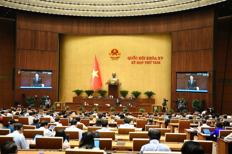 Bộ trưởng Nguyễn Mạnh Hùng trả lời chất vấn của các đại biểu Quốc hội sáng 12/11 - Ảnh: VGP/Nhật Bắc Bộ trưởng Nguyễn Mạnh Hùng trả lời chất vấn của các đại biểu Quốc hội sáng 12/11 - Ảnh: VGP/Nhật Bắc