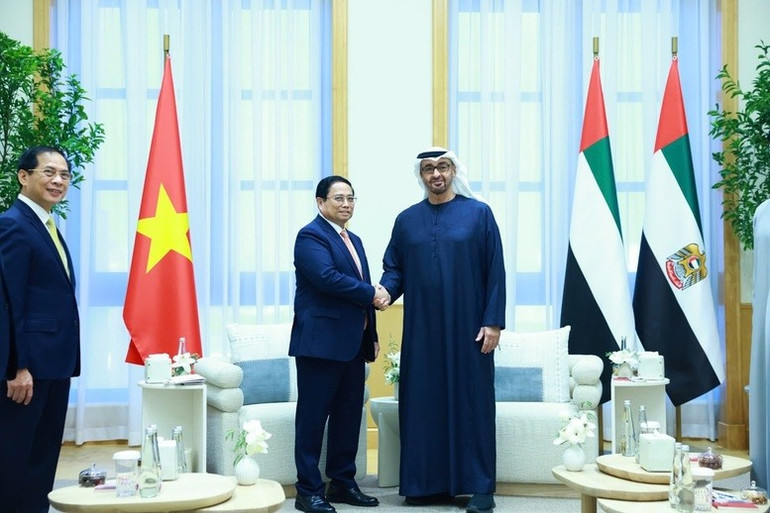 Thủ tướng Chính phủ Phạm Minh Chính tại cuộc hội đàm hẹp với Tổng thống UAE Sheikh Mohammed bin Zayed Al Nahyan Thủ tướng Chính phủ Phạm Minh Chính tại cuộc hội đàm hẹp với Tổng thống UAE Sheikh Mohammed bin Zayed Al Nahyan