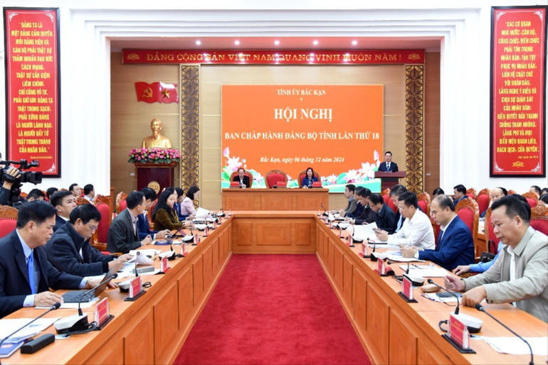 Quang cảnh Hội nghị BCH Đảng bộ tỉnh Bắc Kạn lần thứ 18 (khóa XII). nik-5137.jpg