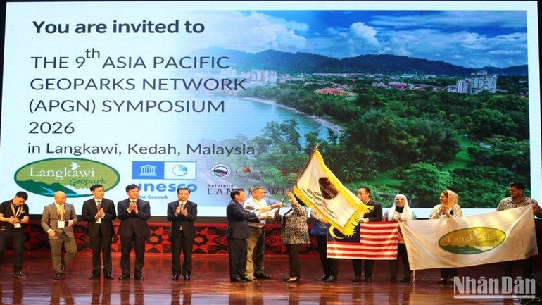 Hội nghị quốc tế lần thứ 9 của Mạng lưới Công viên địa chất toàn cầu UNESCO khu vực châu Á-Thái Bình Dương sẽ diễn ra tại Malaysia. a3-800-x-450-7224-7529.jpg