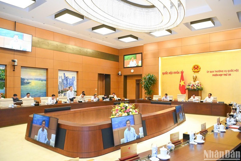 Quang cảnh phiên họp. (Ảnh: DUY LINH) Quang cảnh phiên họp. (Ảnh: DUY LINH)