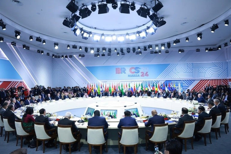 Hội nghị các Nhà lãnh đạo Nhóm BRICS mở rộng năm 2024 với chủ đề "BRICS và Nam bán cầu: Cùng xây dựng một thế giới tốt đẹp hơn". Hội nghị các Nhà lãnh đạo Nhóm BRICS mở rộng năm 2024 với chủ đề "BRICS và Nam bán cầu: Cùng xây dựng một thế giới tốt đẹp hơn".