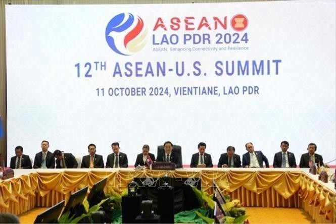 Các đại biểu tham dự Hội nghị cấp cao ASEAN - Hoa Kỳ lần thứ 12 tại thủ đô Vientiane. Ảnh: Bá Thành - PV TTXVN tại Lào Các đại biểu tham dự Hội nghị cấp cao ASEAN - Hoa Kỳ lần thứ 12 tại thủ đô Vientiane. Ảnh: Bá Thành - PV TTXVN tại Lào