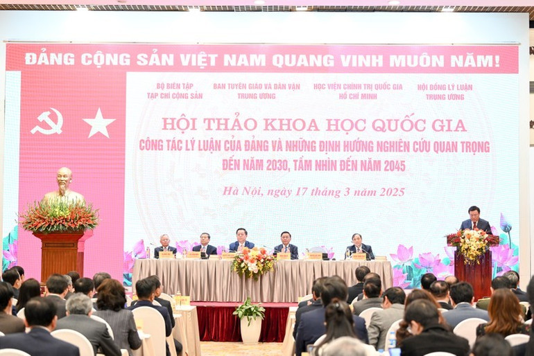 Quang cảnh Hội thảo. (Ảnh: THẾ ĐẠI) Quang cảnh Hội thảo. (Ảnh: THẾ ĐẠI)