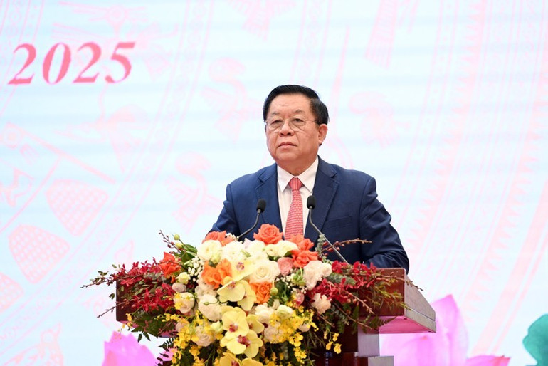 Đồng chí Nguyễn Trọng Nghĩa, Ủy viên Bộ Chính trị, Bí thư Trung ương Đảng, Trưởng Ban Tuyên giáo và Dân vận Trung ương kết luận Hội thảo (Ảnh: THẾ ĐẠI) Đồng chí Nguyễn Trọng Nghĩa, Ủy viên Bộ Chính trị, Bí thư Trung ương Đảng, Trưởng Ban Tuyên giáo và Dân vận Trung ương kết luận Hội thảo (Ảnh: THẾ ĐẠI)