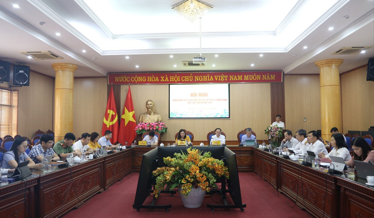 UBND tỉnh tổ chức Hội nghị trực tuyến với các địa phương quán triệt, triển khai, hướng dẫn việc lấy ý kiến Nhân dân về sắp xếp đơn vị hành chính cấp xã trên địa bàn tỉnh Bắc Kạn năm 2025; hợp nhất tỉnh Bắc Kạn và tỉnh Thái Nguyên. 112-a672945983d2-1.jpg