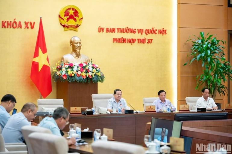 Quang cảnh phiên họp cho ý kiến về dự án Luật Thuế tiêu thụ đặc biệt (sửa đổi) chiều 26/9. (Ảnh: DUY LINH) Quang cảnh phiên họp cho ý kiến về dự án Luật Thuế tiêu thụ đặc biệt (sửa đổi) chiều 26/9. (Ảnh: DUY LINH)