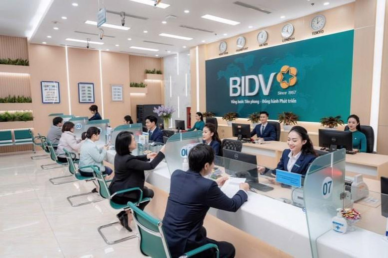Gói tín dụng 120 nghìn tỷ có thêm 4 ngân hàng thương mại đăng ký tham gia Gói tín dụng 120 nghìn tỷ có thêm 4 ngân hàng thương mại đăng ký tham gia