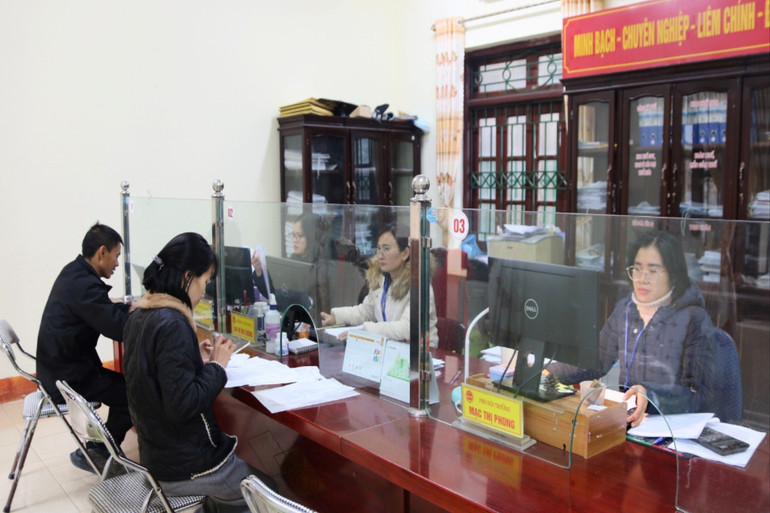 Công tác thu ngân sách nhà nước của huyện năm 2024 vượt dự toán được giao. thue.jpg