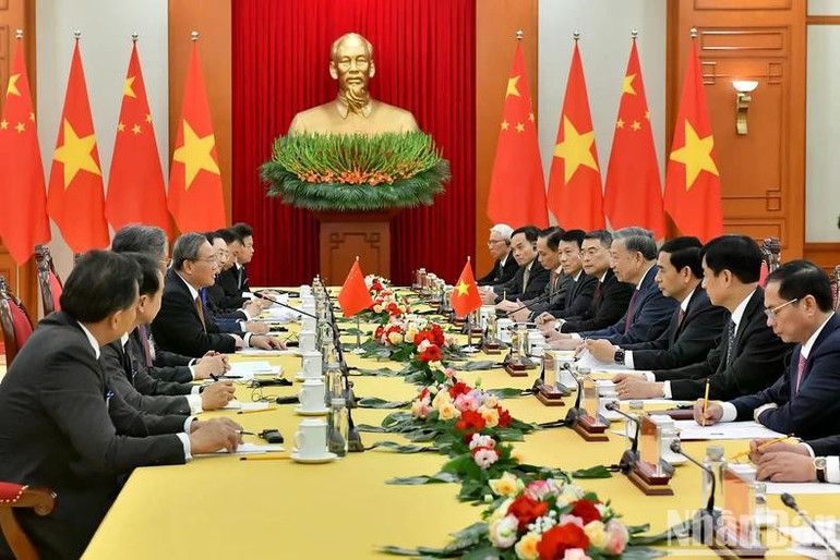 Quang cảnh buổi tiếp tại Trụ sở Trung ương Đảng. (Ảnh: ĐĂNG KHOA) Quang cảnh buổi tiếp tại Trụ sở Trung ương Đảng. (Ảnh: ĐĂNG KHOA)