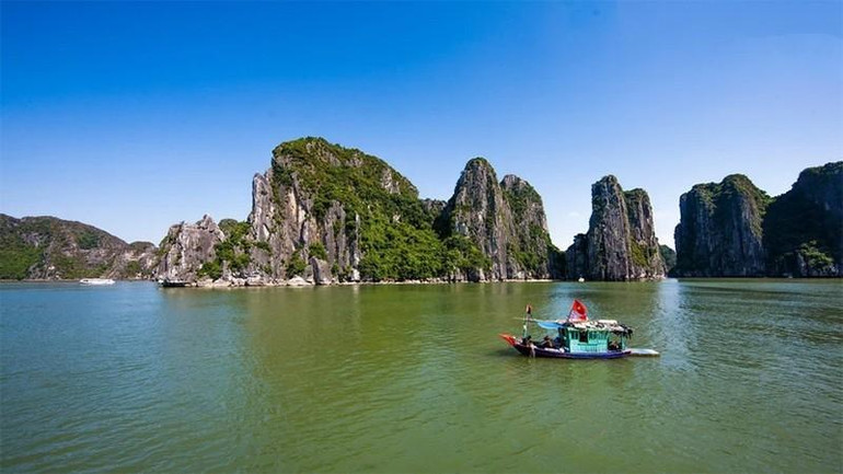 Vịnh Hạ Long. (Ảnh: TTXVN) a-2838-519.jpg