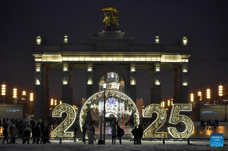 Thủ đô Moscow của Nga trang hoàng đón Năm mới 2025. Ảnh: Tân Hoa Xã Thủ đô Moscow của Nga trang hoàng đón Năm mới 2025. Ảnh: Tân Hoa Xã