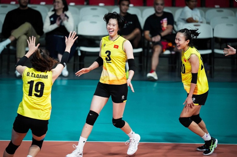 Đội tuyển bóng chuyền nữ Việt Nam lần đầu tiên giành huy chương thế giới, lần thứ hai vô địch châu Á Đội tuyển bóng chuyền nữ Việt Nam lần đầu tiên giành huy chương thế giới, lần thứ hai vô địch châu Á