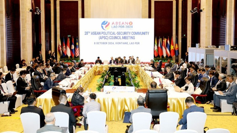 Quang cảnh hội nghị Hội đồng Cộng đồng Chính trị-An ninh ASEAN. Quang cảnh hội nghị Hội đồng Cộng đồng Chính trị-An ninh ASEAN.