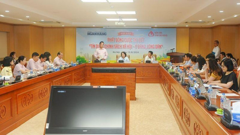 Tại lễ phát động cuộc thi viết "Tín dụng chính sách xã hội-Ý Đảng, lòng dân". 1i52edkg2-30nl6e-3227-6646.jpg