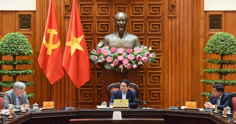 Thủ tướng Phạm Minh Chính chủ trì cuộc họp của Thường trực Chính phủ với các bộ, ngành. (Ảnh: TRẦN HẢI) h7-9044-6955.jpg