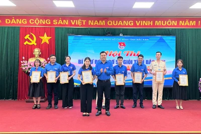 Bí thư Đoàn thị trấn Vân Tùng giành giải Nhất Hội thi Bí thư Đoàn cơ sở giỏi cấp tỉnh năm 2023