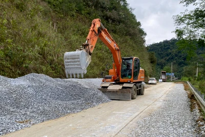 Pác Nặm đầu tư giao thông để phát triển kinh tế - xã hội 