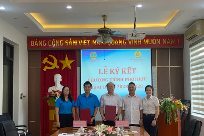 Ký kết Chương trình phối hợp giữa Tòa án nhân dân và Liên đoàn Lao động tỉnh Bắc Kạn 