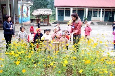 “Gieo chữ” ở vùng cao