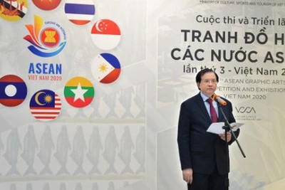 Tổ chức "Cuộc thi và Triển lãm Tranh Đồ họa các nước ASEAN 2024"