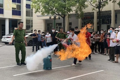 Tăng cường phòng cháy, chữa cháy đối với nhà ở nhiều tầng, nhiều căn hộ, nhà ở riêng lẻ kết hợp sản xuất, kinh doanh