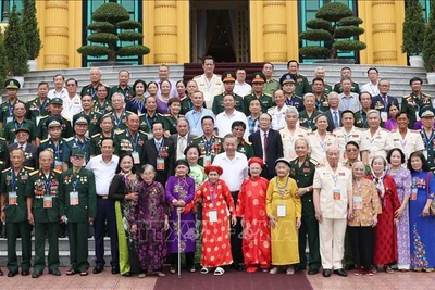 Chủ tịch nước Tô Lâm: Các gia đình chính sách phải luôn được hưởng đầy đủ thành quả của sự nghiệp đổi mới