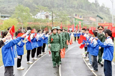 Lễ giao, nhận quân tại Pác Nặm diễn ra trang trọng, an toàn