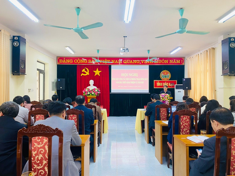 Quang cảnh hội nghị. z6183656762340-69f065dd046e8a59badbe4c87de96fe7.jpg