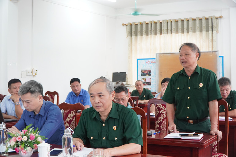 Đại biểu tham gia đóng góp ý kiến tại hội nghị. dsc09108.jpg