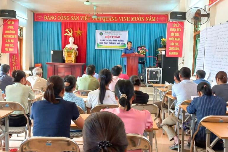 Thông qua các lớp tập huấn, nông dân Bắc Kạn đã ứng dụng khoa học kỹ thuật vào sản xuất, tăng năng suất, chất lượng. 11-6711.jpg