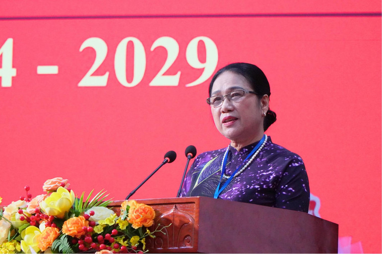 Bà Đinh Thị Sơn, Chủ tịch Hội NCT tỉnh Bắc Kạn. 156.jpg