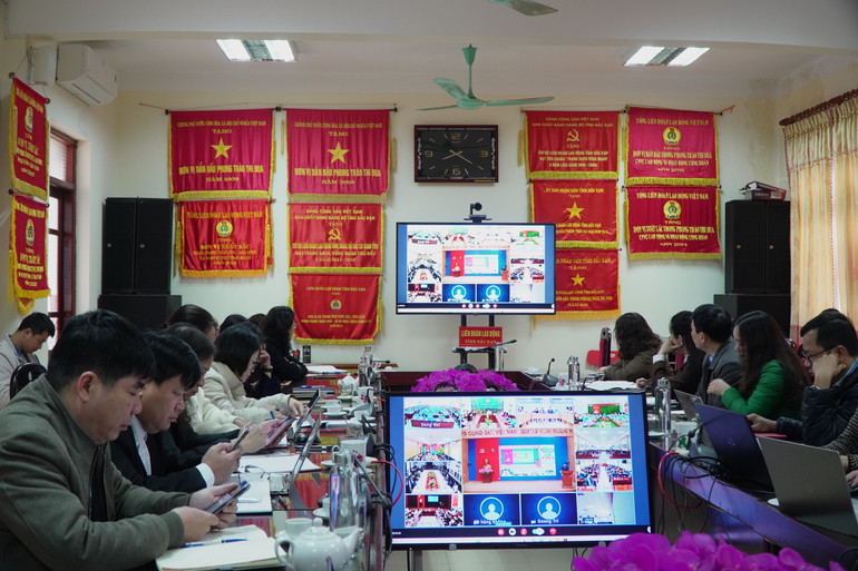 Hội nghị được tổ chức trực tiếp và trực tuyến quy mô toàn quốc. dsc07241.jpg