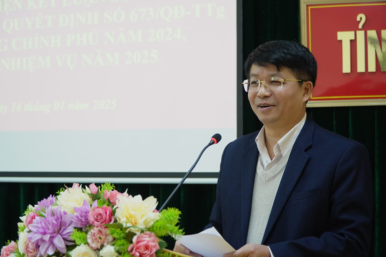 Đồng chí Nông Quang Nhất, Phó Chủ tịch UBND tỉnh phát biểu tại hội nghị. dsc06984.jpg