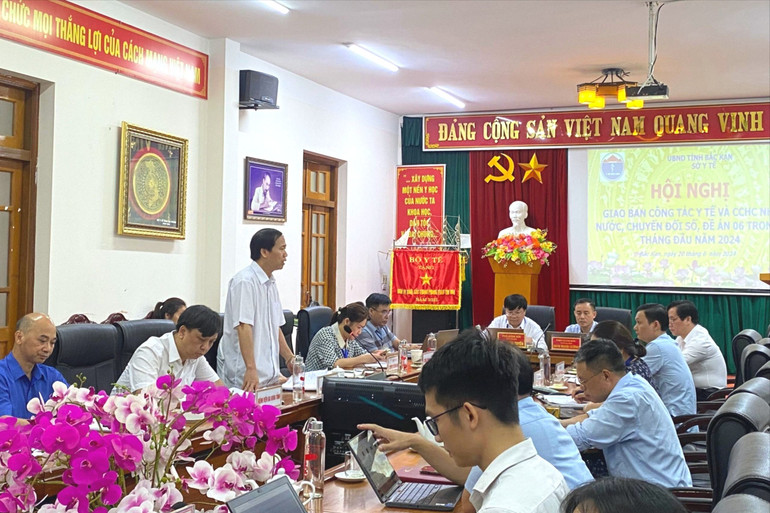 Các đơn vị phát biểu ý kiến tại Hội nghị. z5557587595351_f06d34309cd29c7fa58fce6a5674dc47.jpg