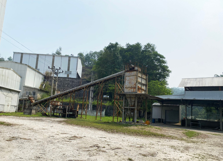 Một số trang thiết bị lâu ngày không sử dụng có dấu hiệu hoen gỉ, xuống cấp. 3.jpg