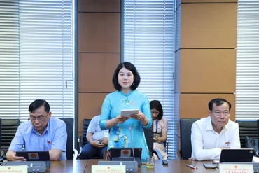 Quốc hội thảo luận tổ về một số dự thảo nghị quyết liên quan đến giáo dục và kéo dài thời hạn miễn thuế sử dụng đất nông nghiệp