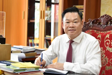 Đồng chí Hoàng Duy Chinh, Bí thư Tỉnh ủy Bắc Kạn được bầu vào Ủy ban Thường vụ Quốc hội