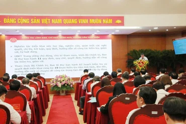 Tăng cường kiểm tra, giám sát phục vụ Đại hội Đảng: Không để lọt cán bộ “tự diễn biến”, “tự chuyển hóa” vào cấp ủy