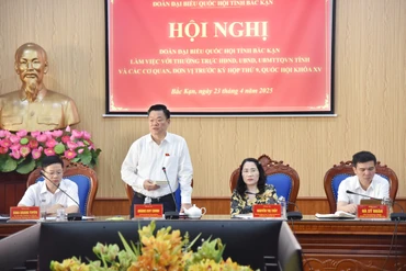 Đoàn ĐBQH tỉnh Bắc Kạn làm việc với Thường trực HĐND, UBND, Ủy ban MTTQ Việt Nam tỉnh