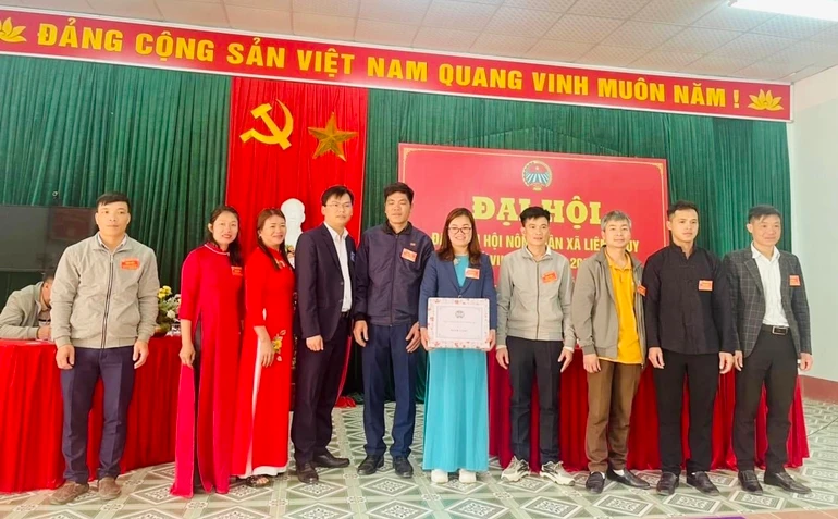 Đại hội đại biểu Hội Nông dân cấp cơ sở ở huyện Na Rì đã thành công tốt đẹp.