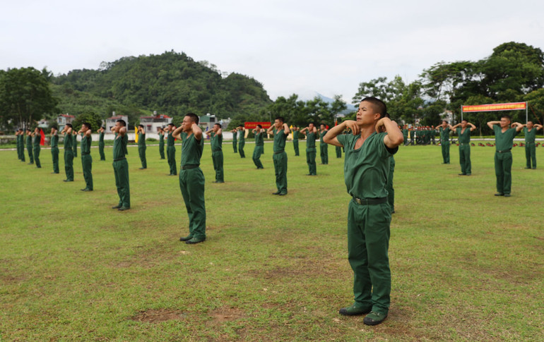Màn đồng diễn thể dục buổi sáng và các vũ điệu sinh hoạt tập thể trong Quân đội. IMG_7393.jpg