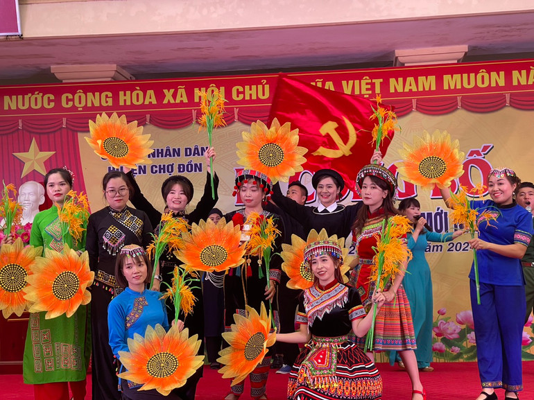 Các hoạt động văn hóa, văn nghệ diễn ra sôi nổi trên địa bàn tỉnh Bắc Kạn z5378346184131_2c284dc5eb99b5b8aecdbedc5dd67929.jpg