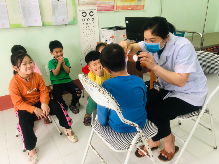 Công tác chăm sóc, giáo dục trẻ em luôn được huyện Na Rì quan tâm. Công tác chăm sóc, giáo dục trẻ em luôn được huyện Na Rì quan tâm.