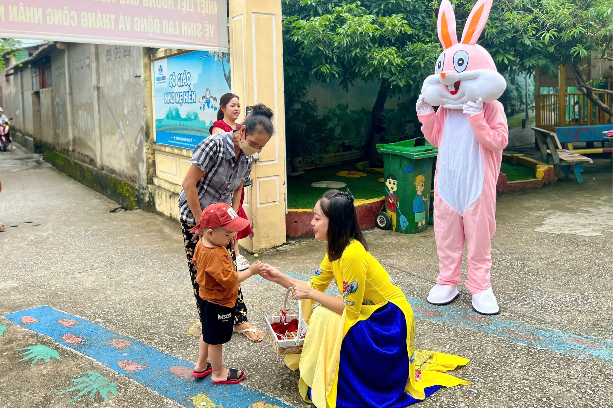 Cách đón trẻ vào năm học mới độc đáo của Trường Mầm non Sông Cầu (TP. Bắc Kạn) 4.jpg