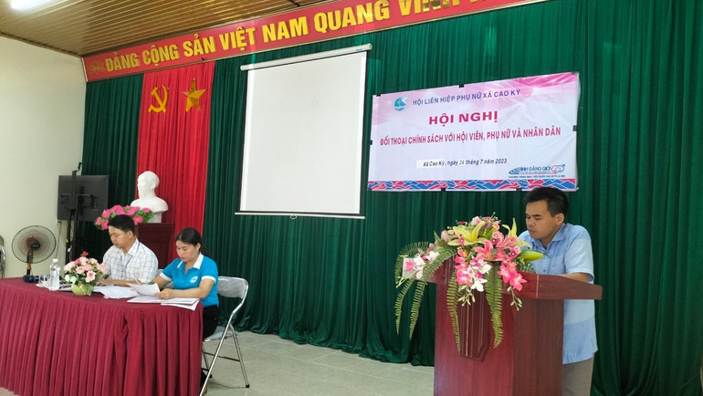 Hội nghị đối thoại chính sách với hội viên, phụ nữ và Nhân dân xã Cao Kỳ (Chợ Mới). b10-anh-1.jpg