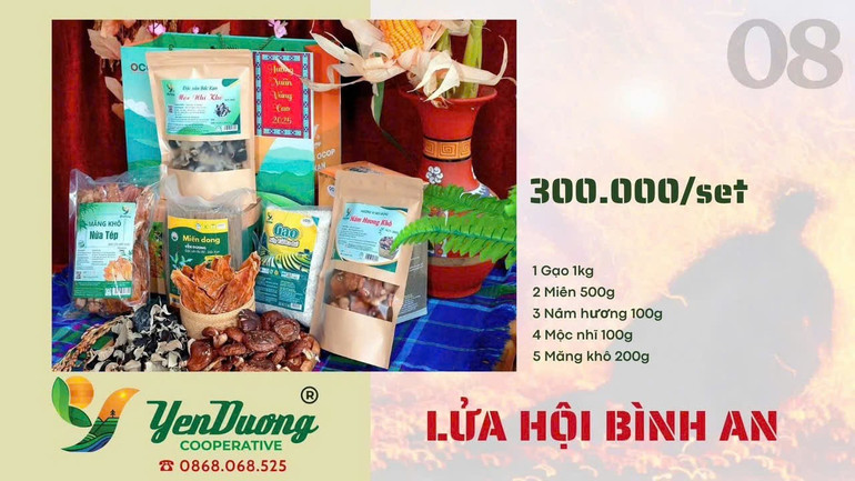 Những sét quà do HTX Yến Dương (Ba Bể) rất bắt mắt và giá cả phù hợp với thị hiếu của khách hàng. z6168296047374-937b9171108a9f19c0361d9e5633ab53.jpg