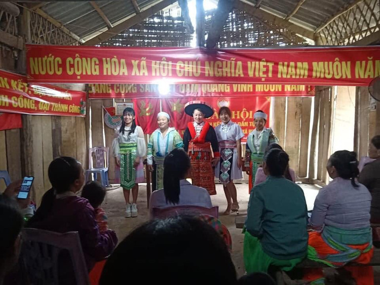 Truyền thông phòng, chống bạo lực gia đình tại thôn Bản Đính, xã Nghiên Loan, huyện Pác Nặm. Truyền thông Nghiên Loan.jpg